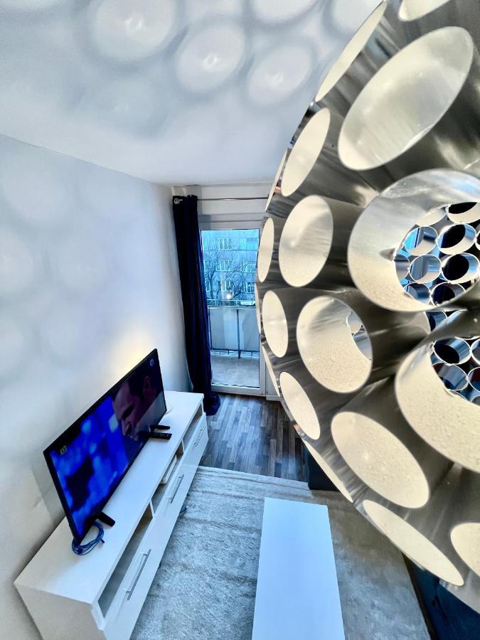 Апартаменти Decor 2 Metro Fast Wifi 55'Tv Netflix Hbo Cozy Варшава Екстер'єр фото